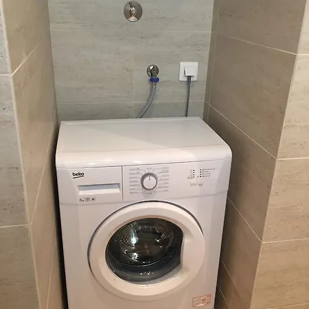Lift Apartment